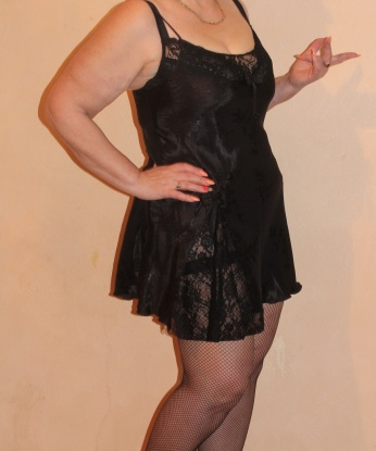 Стройная брюнетка с аппетитной фигурой и чувственными губами пригласит в гости для приятного времяпровождения. Готова окунуть тебя в мир наслаждения и страсти. 2696, 51 год